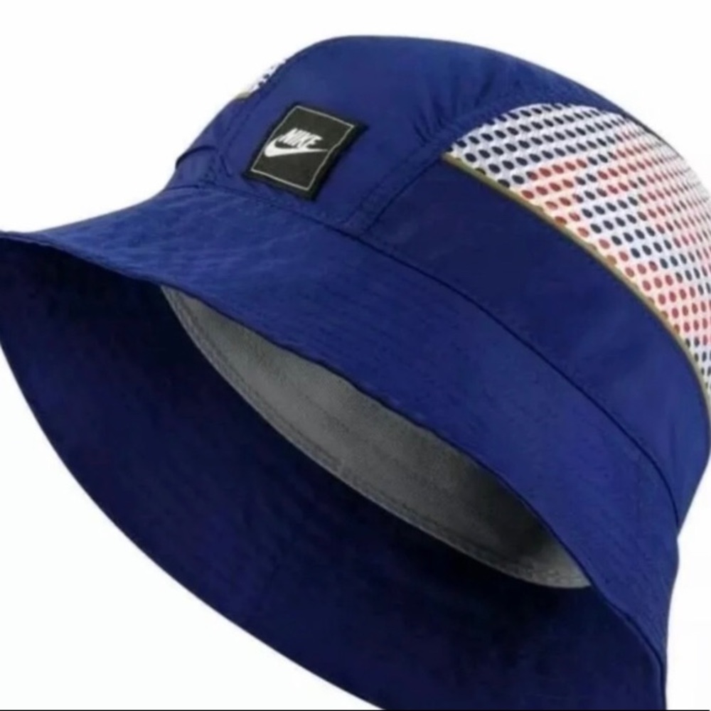 Nike Bucket Hat